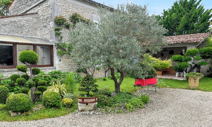 Sigogne Casa | Homerez - Casa cerca de Cognac.