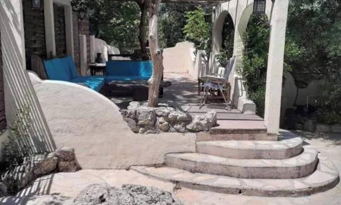 Neoules Villa | Homerez - Villa para 7 pers. con piscina, jardín y terraza en Néoules