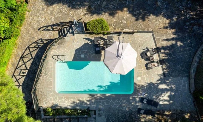 Pieve al Bagnoro Villa | Homerez - Encantadora Villa en Arezzo con Piscina Privada y Jardín