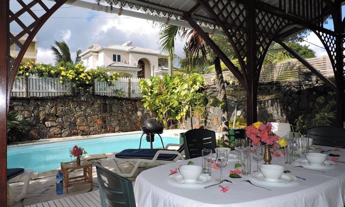 Blue Bay Villa | Homerez - Encantadora villa en Blue Bay con piscina privada