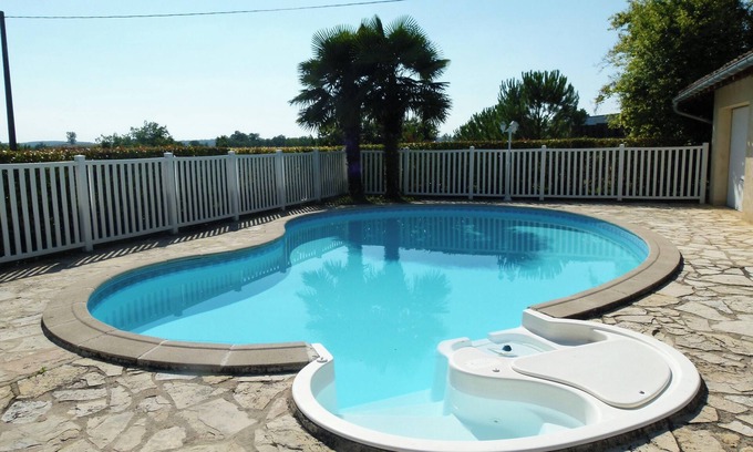Ornezan Villa | Homerez - Cómoda villa cerca de Ornézan con piscina privada