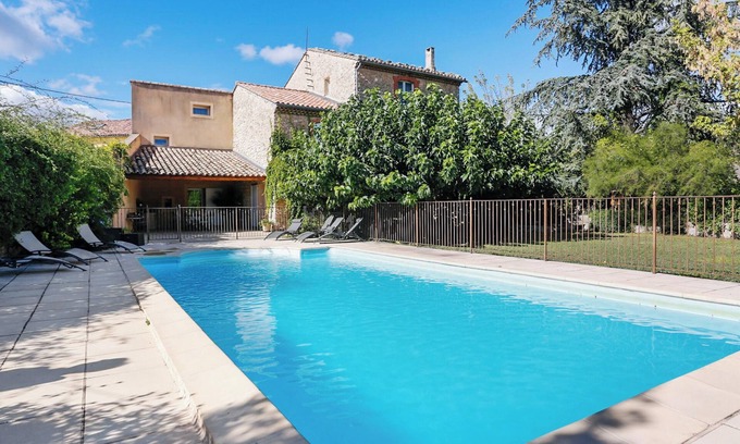 Caromb Villa | Homerez - Villa cómoda en Caromb con piscina privada