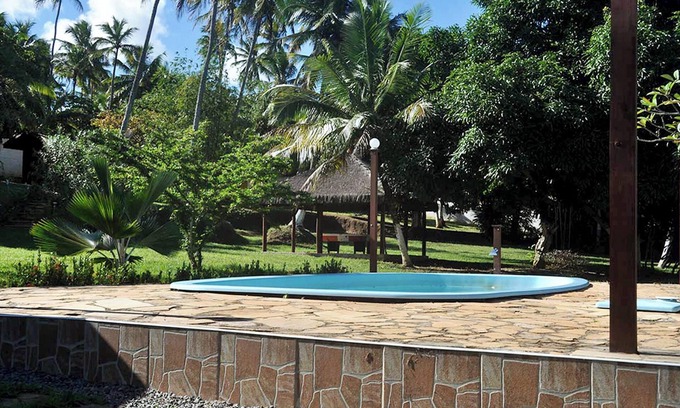 Barra do Jacuipe Chalet De Esquí | Homerez - Acogedor Chalet en el Corazón de Camaçari con Piscina Compartida