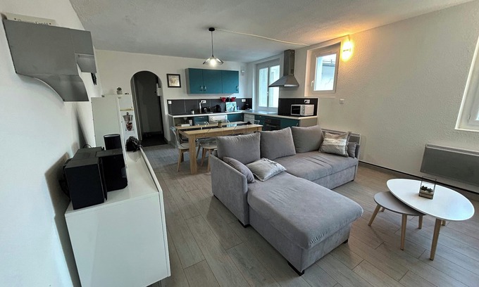 Luzenac Apartamento | Homerez - Apto. Luzenac con parking