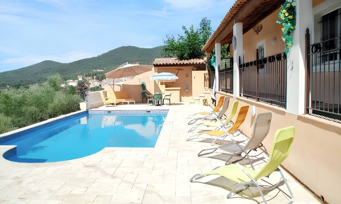 Callas Villa | Homerez - Elegante Villa en Callas con Piscina Privada