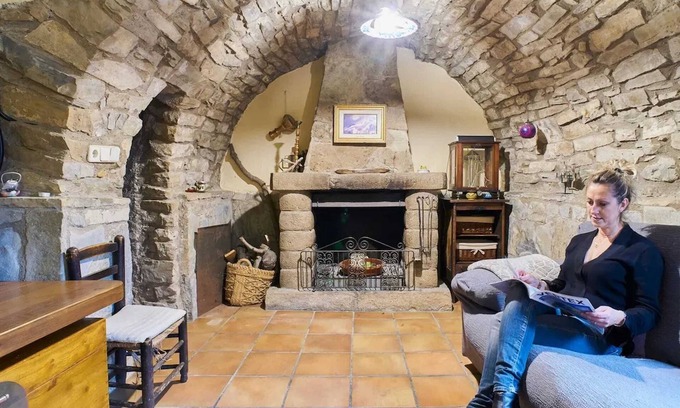 Castellbell I El Vilar Villa | Homerez - Villa en Castellbell i el Vilar