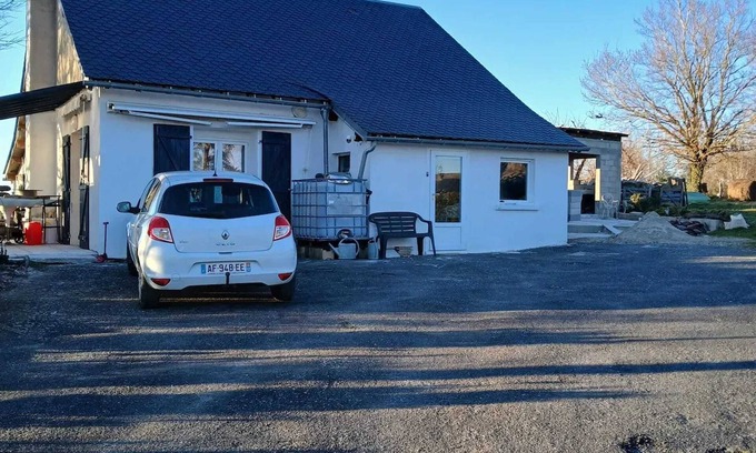 Comps-la-Grand-Ville Casa | Homerez - Casa en Comps-la-Grand-Ville