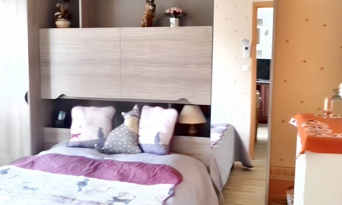 La Croix-en-Touraine Casa | Homerez - Bonita casa para 4 pers. con jardín y terraza en La Croix-en-Touraine