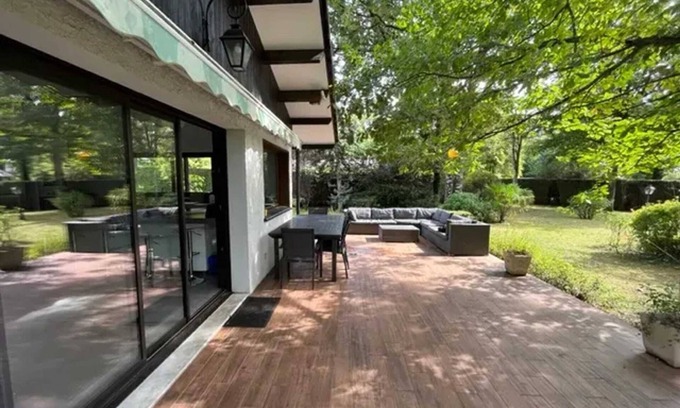 Savigny-sur-Clairis Casa | Homerez - Casa en Savigny-sur-Clairis.