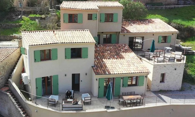 Esparron-de-Verdon Casa | Homerez - Casa en Esparron-de-Verdon