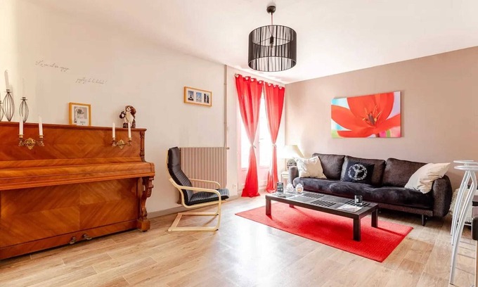 Plaisance-du-Touch Casa | Homerez - Casa con jardín privado en Plaisance-du-Touch