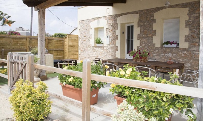Camarles Casa | Homerez - Casa a 5 km de la playa para 6 pers. con jardín y terraza en Camarles