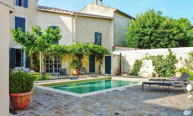 Molleges Casa | Homerez - Casa en Mollégès, Piscina Privada