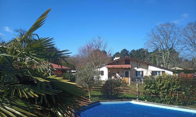 Pouydesseaux Casa | Homerez - Casa en Pouydesseaux