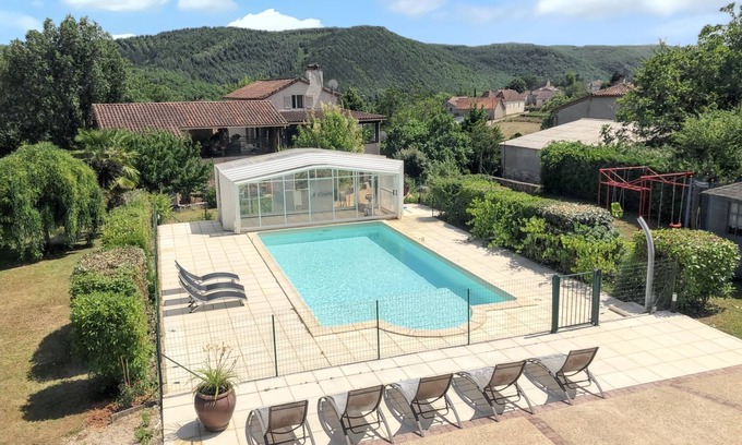 Saint-Gery Casa | Homerez - Casa en Saint-Géry + Piscina