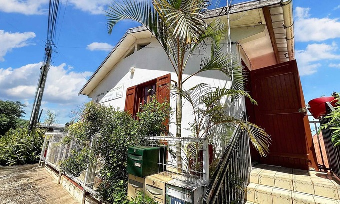 Saint-Leu Casa | Homerez - Casa en Saint-Leu, vista mar.