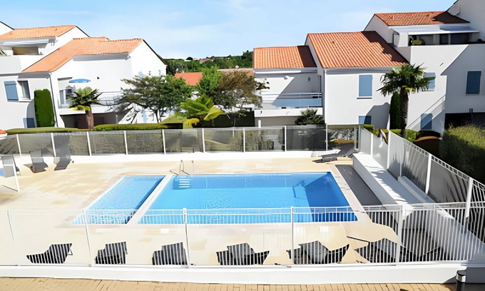 Vaux-sur-Mer Casa | Homerez - Casa en Vaux-sur-Mer