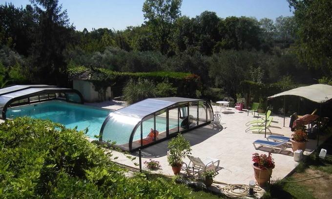 Pouzols Casa | Homerez - Casa Pouzols con Piscina