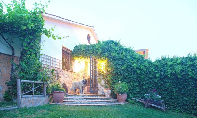 Vidreres Villa | Homerez - Villa a 16 km de la playa para 22 pers. con piscina y jacuzzi en Sils