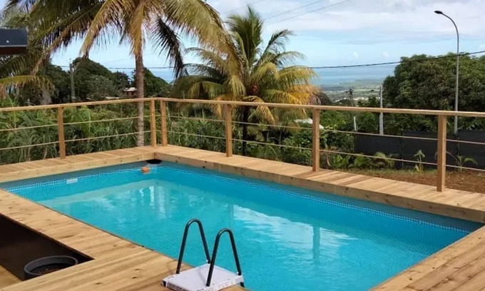 Sainte-Rose Villa | Homerez - Moderna villa Sainte-Rose