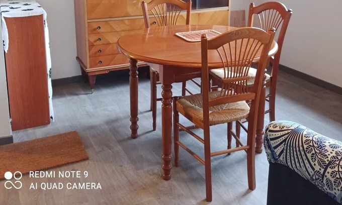Merignac Apartamento | Homerez - Bonito apartamento para 4 pers. con jardín en Mérignac
