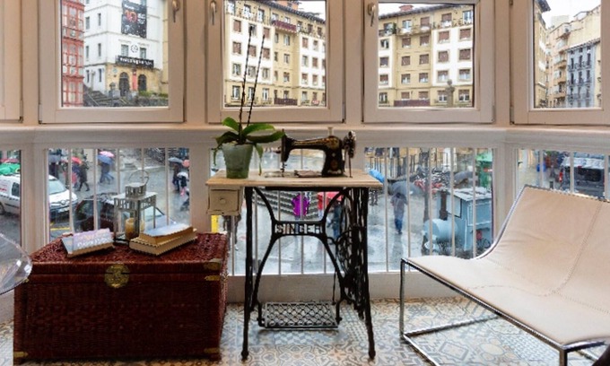 Bilbao Old Town Apartamento | Homerez - Bonito apartamento para 6 pers. en Bilbao