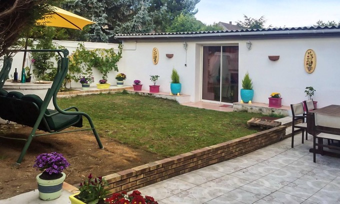 Villepinte Apartamento | Homerez - Nice studio for 3 ppl. with jacuzzi and garden at Tremblay-en-France