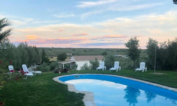 Pozo Alcon Casa | Homerez - Bonita casa para 8 pers. con piscina y terraza en Pozo Alcón