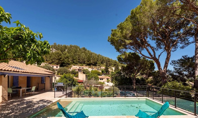 Auriol Casa | Homerez - Bonita casa para 8 pers. con piscina, jardín y terraza en Auriol