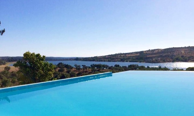 Montargil Casa | Homerez - Nice property for 2 ppl. with shared pool at Montargil