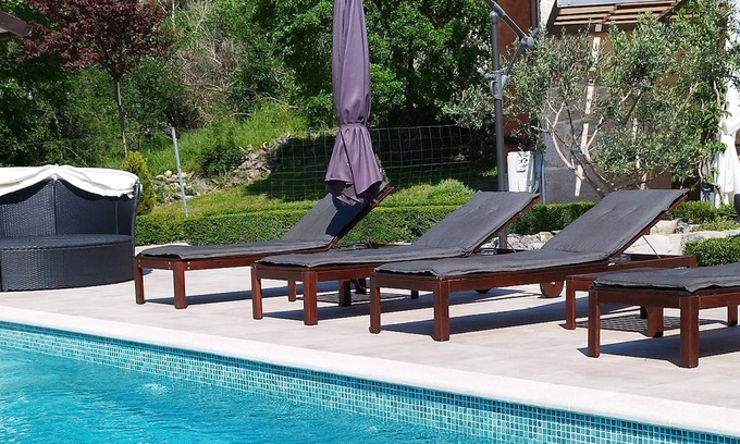 Ripenda Verbanci Villa | Homerez - Villa a 5 km de la playa para 6 pers. con piscina en Ripenda Verbanci