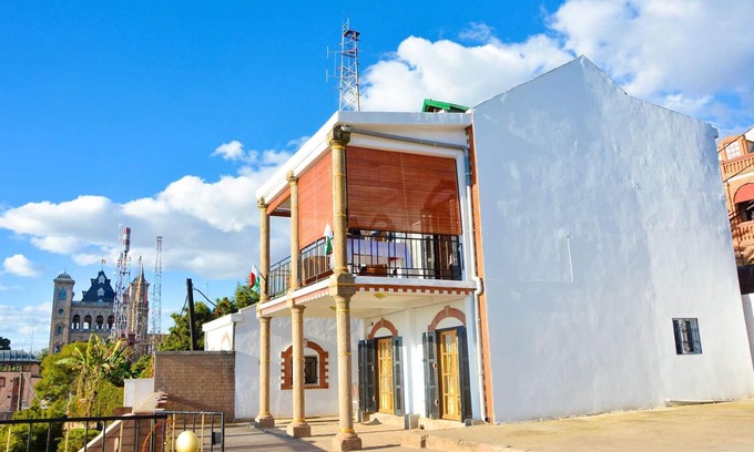 Antananarivo Avaradrano Casa | Homerez - Espaciosa casa para 6 pers. con terraza en Ambohimitsimbina