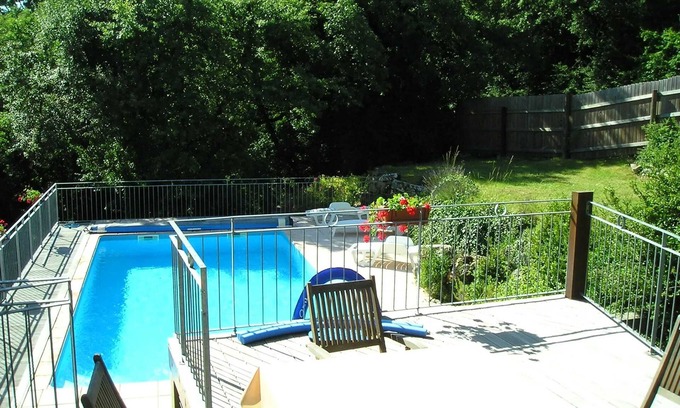 Loubressac Casa | Homerez - Casa espaciosa en Loubressac con piscina privada