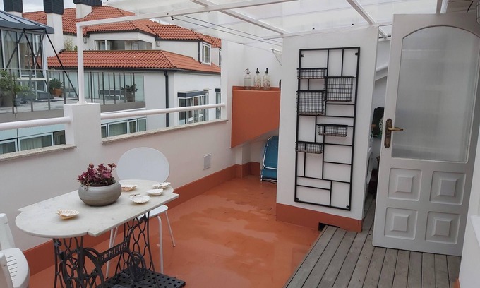 La Coruna Casa | Homerez - Casa espaciosa con terraza y balcón en A Coruña