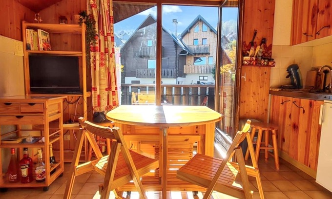 Thollon-les-Memises Apartamento | Homerez - Estudio Thollon-les-Mémises