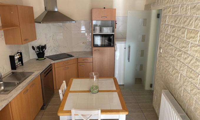 Roux Apartamento | Homerez - Estudio centro Charleroi