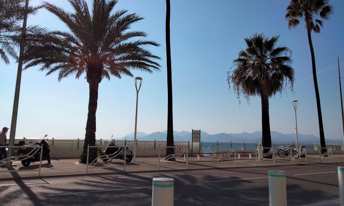 Le Suquet Apartamento | Homerez - Studio in Cannes, sea view.