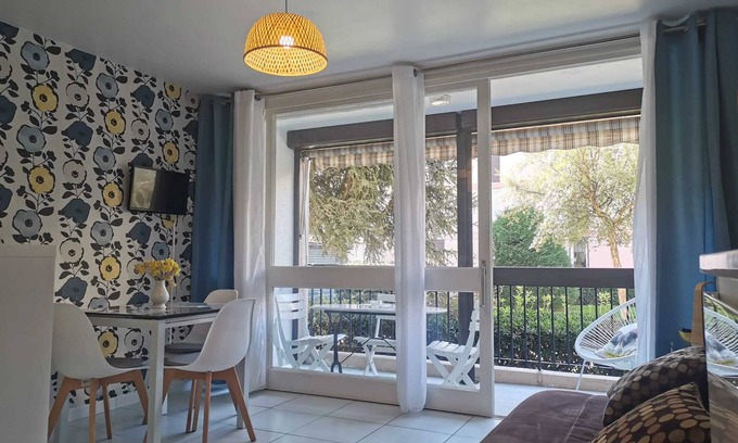 Saint-Cyprien Plage Apartamento | Homerez - Estudio Saint-Cyprien, vista jardín
