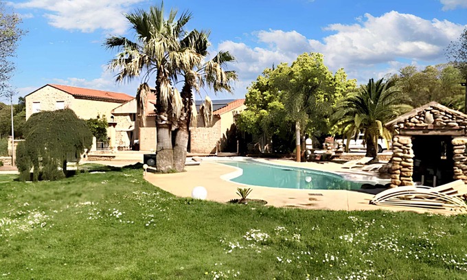 Laroque-des-Alberes Villa | Homerez - Villa en Laroque-des-Albères.