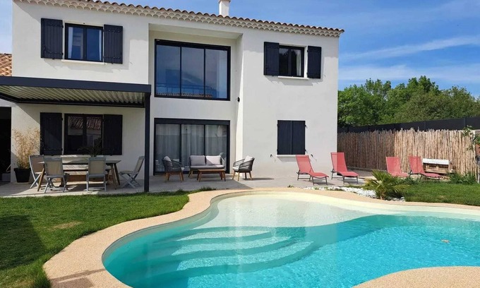 Fontvieille Villa | Homerez - Villa en Fontvieille