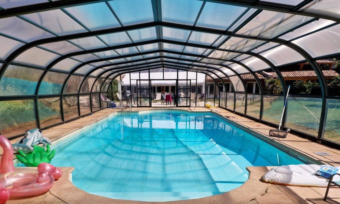 Chomerac Villa | Homerez - Grande villa para 10 pers. con piscina, jacuzzi y terraza en Chomérac