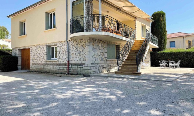 Sablet Villa | Homerez - Villa en Sablet + Piscina privada