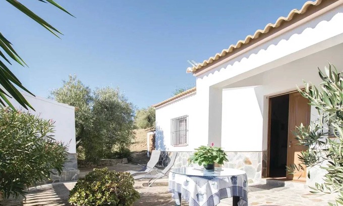 El Gastor Chalet De Esquí | Homerez - Acogedor chalet con vistas al lago y la montaña - El Gastor