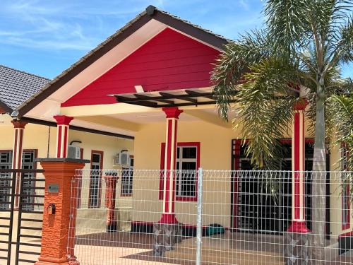 Selising Casa | Homestay Adilah D