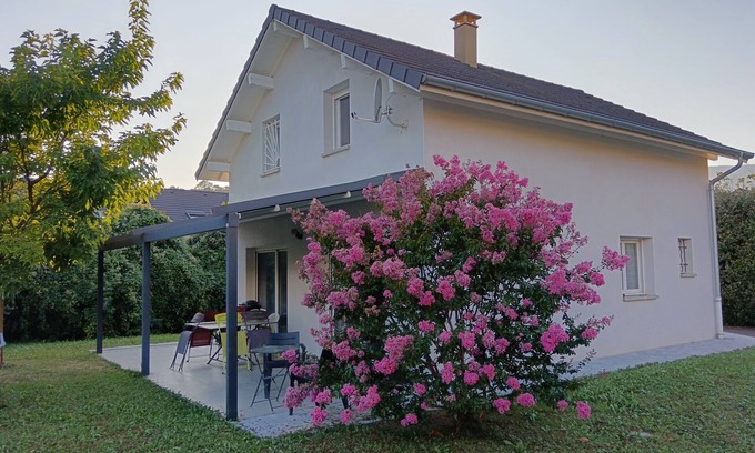 Chambery Cama Y Desayuno | Homestay