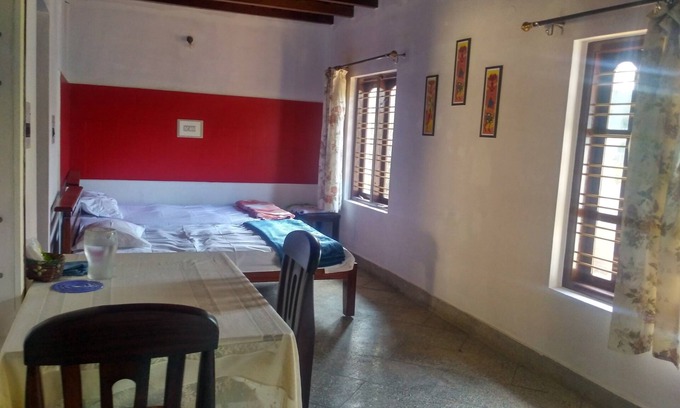 Somvarpet Casa | Casa de familia en medio de la finca