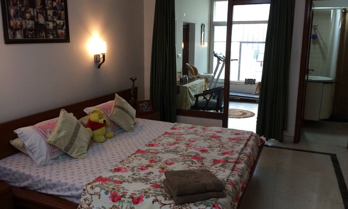 Noida Apartamento | HomeStay Premium para profesionales