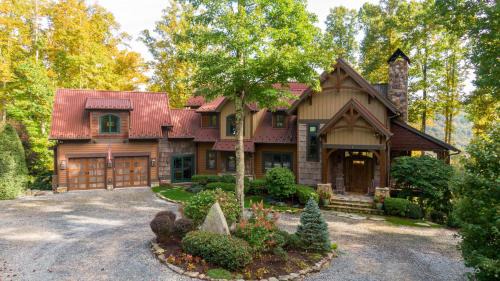 Banner Elk Casa | Homestead Lodge at Eagles Nest