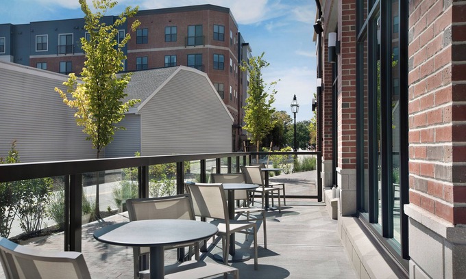 Portsmouth Hotel | Homewood Suites By Hilton Portsmouth Downtown