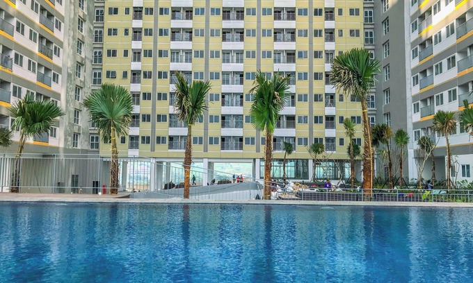 Kedungmanggu Apartamento | Homey And Minimalist 1Br Royal Sentul Park Apartment